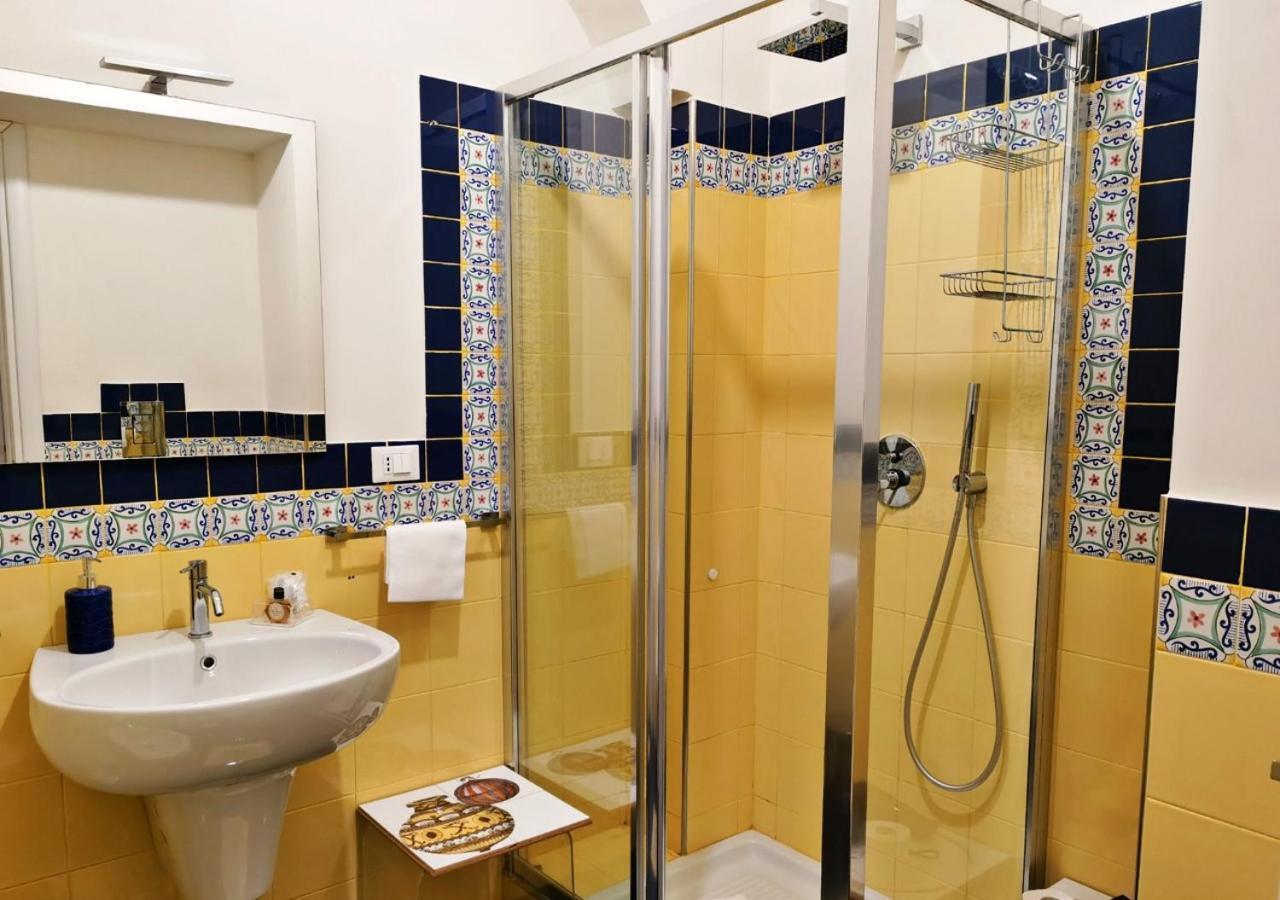 Artistic Charming House Hotel Касерта Екстериор снимка